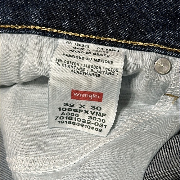 Wrangler Bootcut Regular Fit Dark‎ Wash Men’s Jeans, Size 32W, 30L - Picture 3 of 12